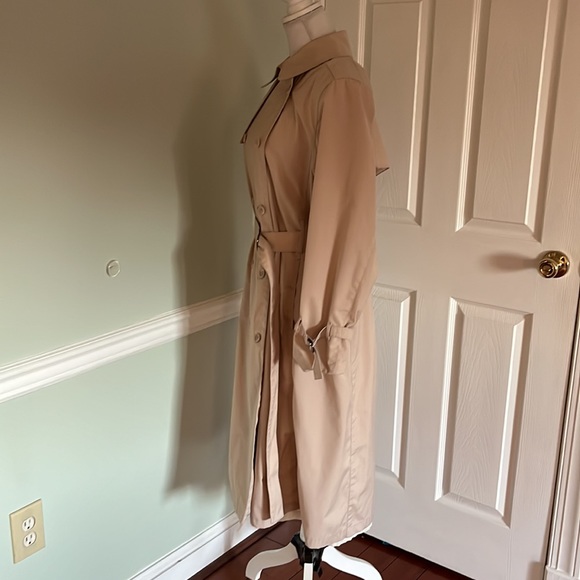 Vintage Double Breasted London Fog Trench Coat - Picture 6 of 11